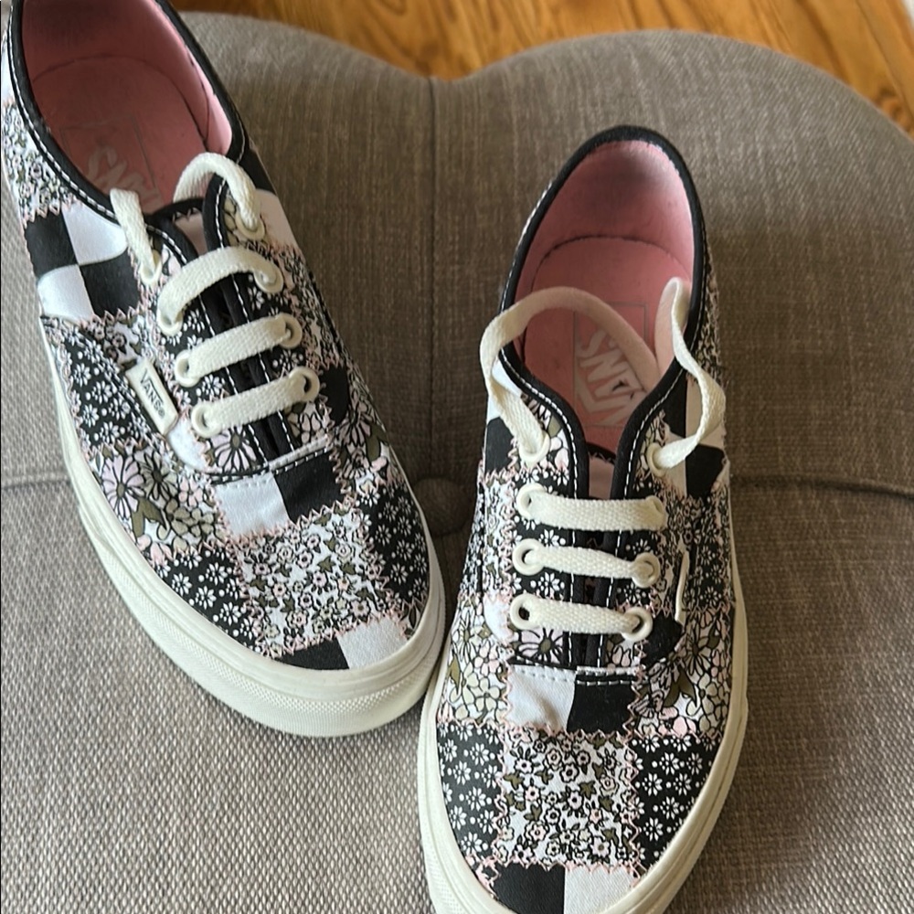 Floral Patchwork Vans - image 5